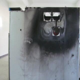 濕氣太重，導致開關柜爆裂！