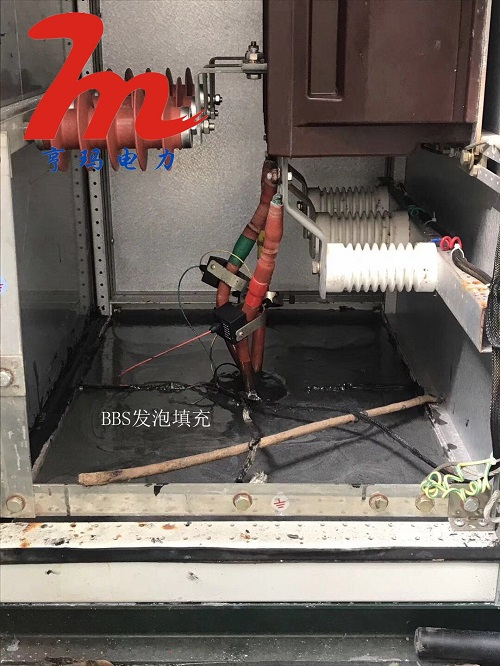 開關(guān)柜，環(huán)形網(wǎng)絡(luò)機(jī)柜和機(jī)箱的防冷凝堵塞方案