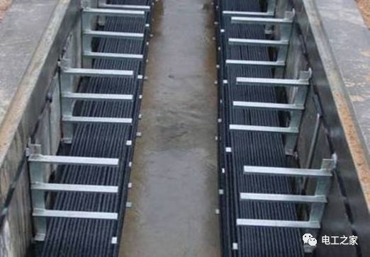 一條完成開關柜安裝，電纜橋架施工，電纜敷設及布線施工，照明配電箱施工