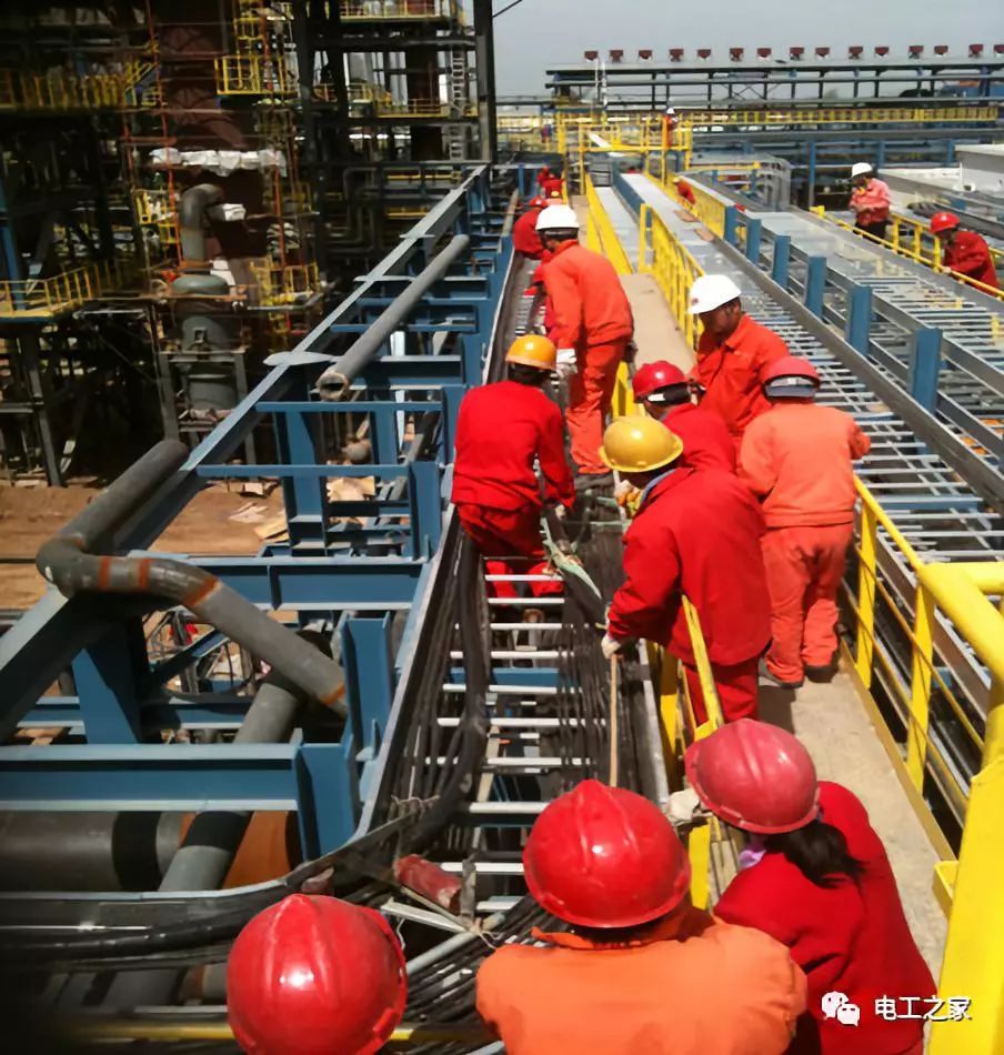 一條完成開關柜安裝，電纜橋架施工，電纜敷設及布線施工，照明配電箱施工