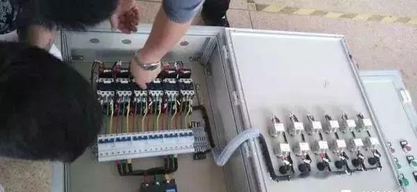 配電柜型號和內(nèi)部結(jié)構(gòu)分析，一篇文章就足夠了！