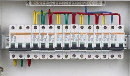 配電箱開(kāi)關(guān)的并聯(lián)方法是什么？讀完之后，我學(xué)到了很多。讓我們趕快把它收起來(lái)。