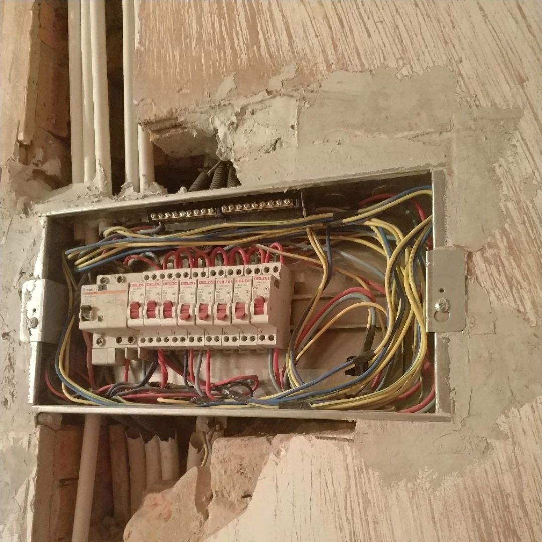 在安裝配電箱之前，我應(yīng)該注意什么？這個細(xì)節(jié)不能馬虎！