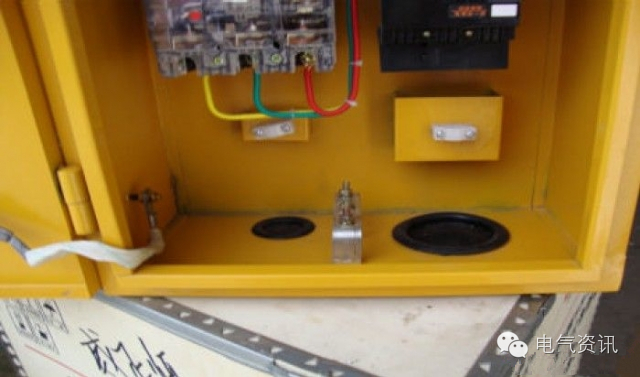 三級(jí)配電、二級(jí)漏電保護(hù)等。配電箱和施工要求(視頻附后)